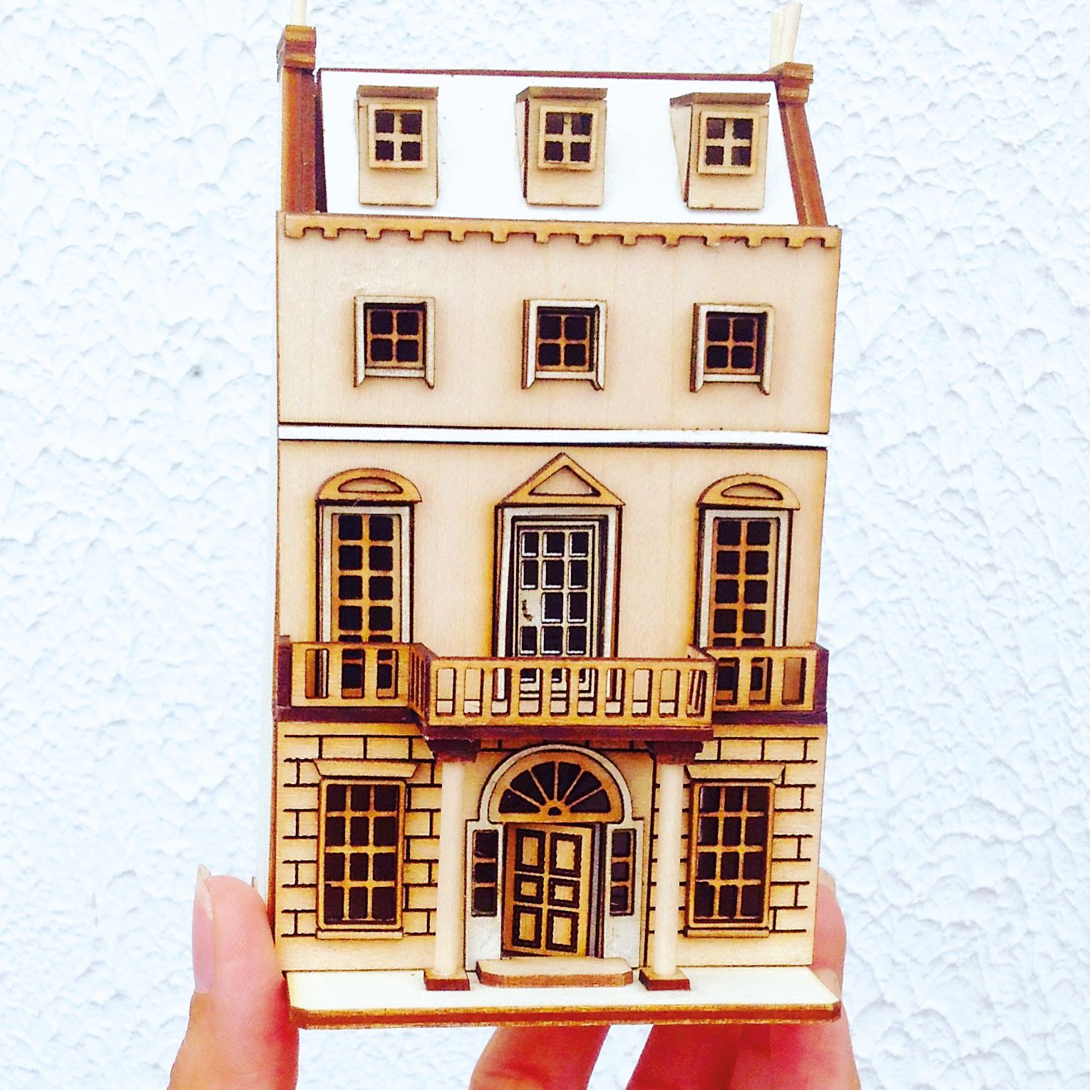 unique dollhouse miniatures